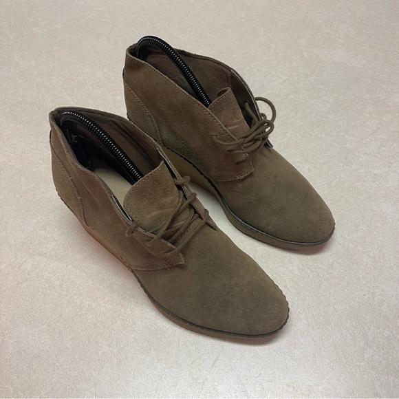 Clarks Hazen Charm Wedge Dessert Booties | Color: Brown/Red/Tan | Size: 8.5M - Picture 2 of 10